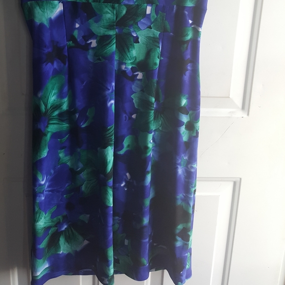 Sold - Picture 6 of 8